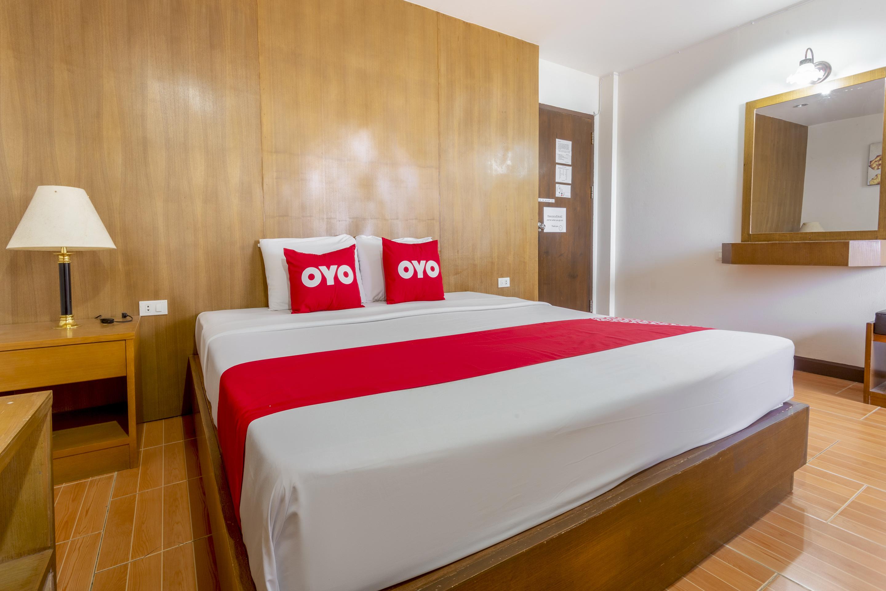 Super Oyo 1096 Winner Inn Hotel Чиангмай Экстерьер фото